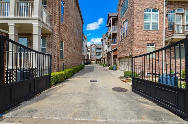 1613 W 23rd St in Houston, TX - Building Photo - Building Photo