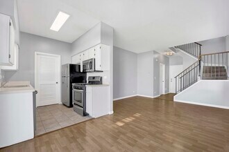 2571 Eldorado Ln in Naperville, IL - Building Photo - Building Photo