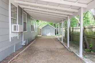 819 W Heron St in Denison, TX - Building Photo - Building Photo
