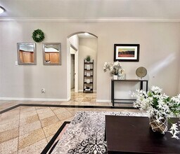 9400 Bellaire Blvd in Houston, TX - Building Photo - Building Photo