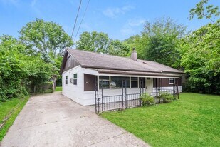 6917 Sayler Ave in Cincinnati, OH - Building Photo