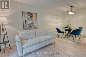 470-470 Laurier Ave W in Ottawa, ON - Building Photo - Building Photo
