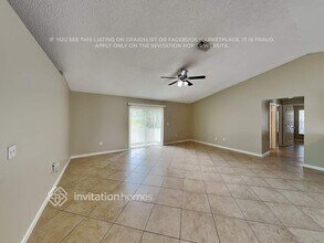 3020 Malcolm Dr in Deltona, FL - Foto de edificio - Building Photo