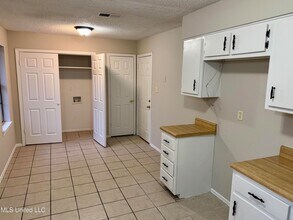 5074 Fleetwood Cove in Horn Lake, MS - Building Photo - Building Photo