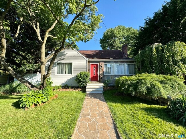 property at 415 Savoy St