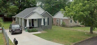 107 Riverview Dr in Clarksville, TN - Building Photo