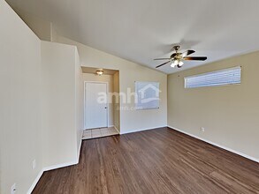 16185 W Washington St in Goodyear, AZ - Building Photo - Building Photo