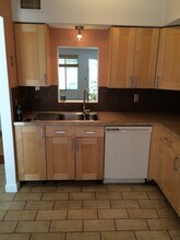 1 Talcott Forest Rd in Farmington, CT - Building Photo - Building Photo