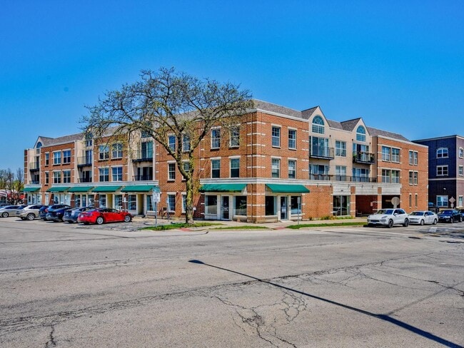 1800 Dewes St in Glenview, IL - Building Photo - Building Photo