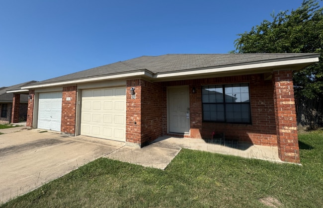 311 Cedar Ridge Dr