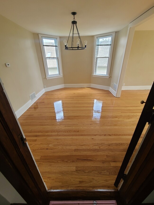 5632 W Berenice Ave in Chicago, IL - Building Photo - Building Photo