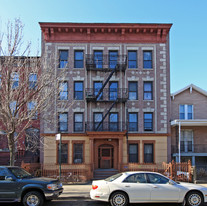 980 Bergen St Apartments