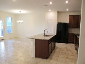 7820 Big Wind Wy in Austin, TX - Building Photo - Building Photo