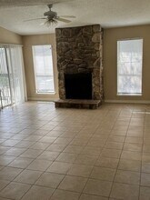 17401 Red Oak Dr in Houston, TX - Building Photo - Building Photo