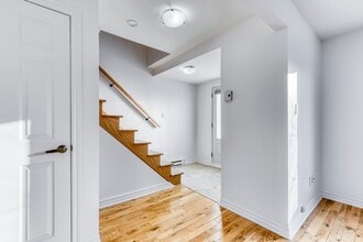 489 Rue de Brion Rue in Boucherville, QC - Building Photo - Building Photo