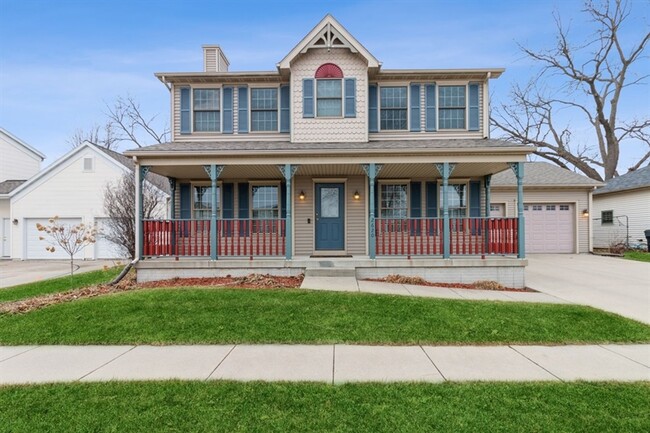 property at 2620 Camden Dr