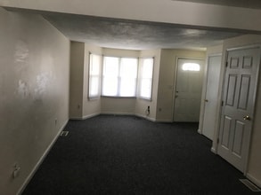 107 University Ave in Lowell, MA - Building Photo - Building Photo
