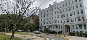 80 Fenway in Boston, MA - Building Photo