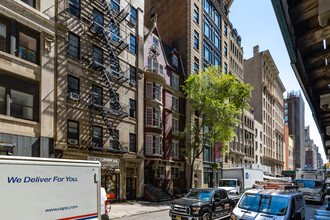 21 East 21st Street in New York, NY - Building Photo - Primary Photo