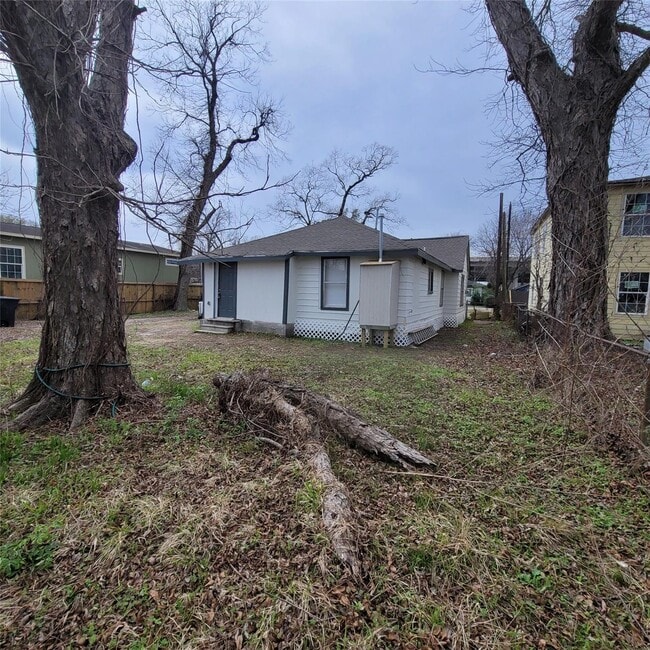 6810 Bleker St in Houston, TX - Building Photo - Building Photo