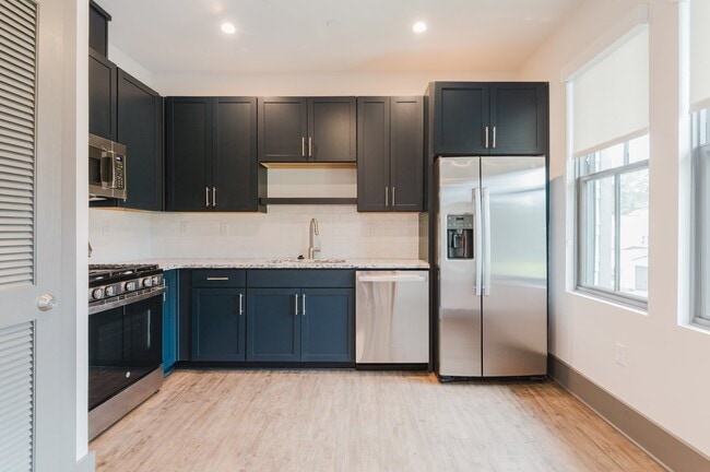 property at 25 Minetta Lane