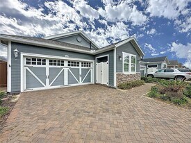 345 Alcove Dr in Groveland, FL - Building Photo