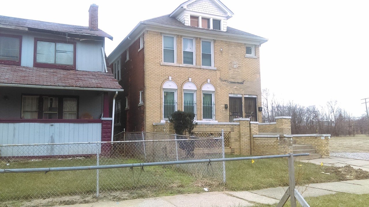 9946 Broadstreet Ave in Detroit, MI - Building Photo