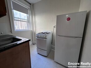 1185 Boylston St, Unit 29 in Boston, MA - Building Photo - Building Photo