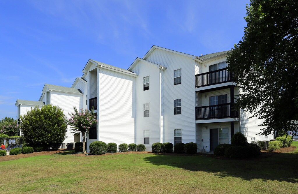 Claypond Commons Myrtle Beach, SC Apartments