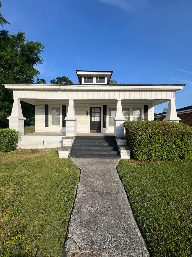 property at 1209 Heard Ave