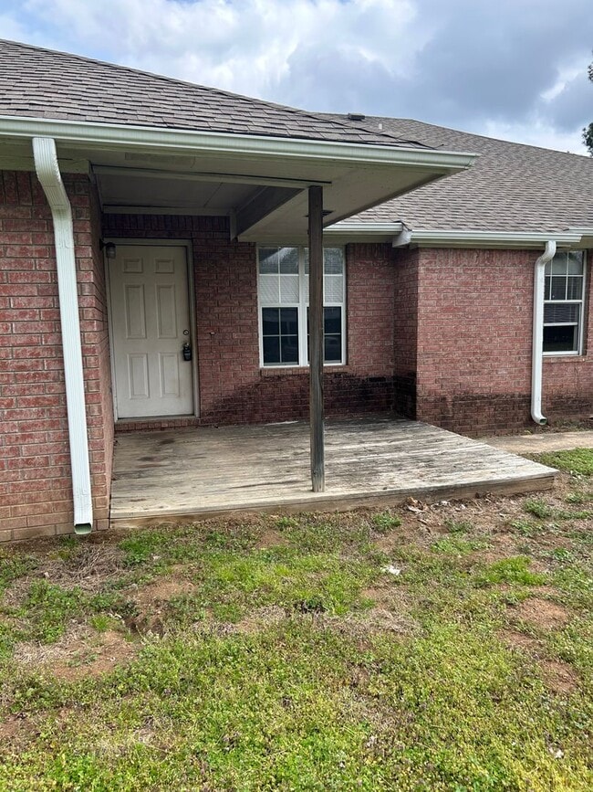 230 W Gary St in Greenwood, AR - Foto de edificio - Building Photo