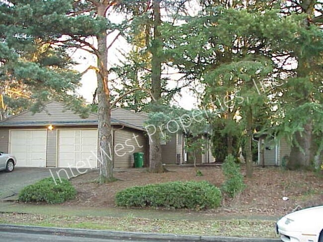 property at 6428-6428 Northeast Pacific Street