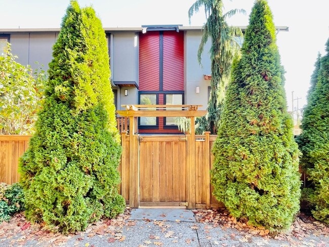 1017 N 39th St in Seattle, WA - Building Photo - Building Photo