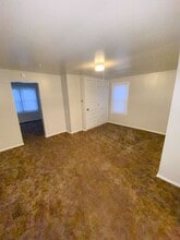 1231 E Illinois St in Evansville, IN - Building Photo - Building Photo