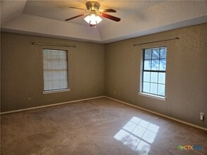 241 Galvin Dr in Seguin, TX - Building Photo - Building Photo