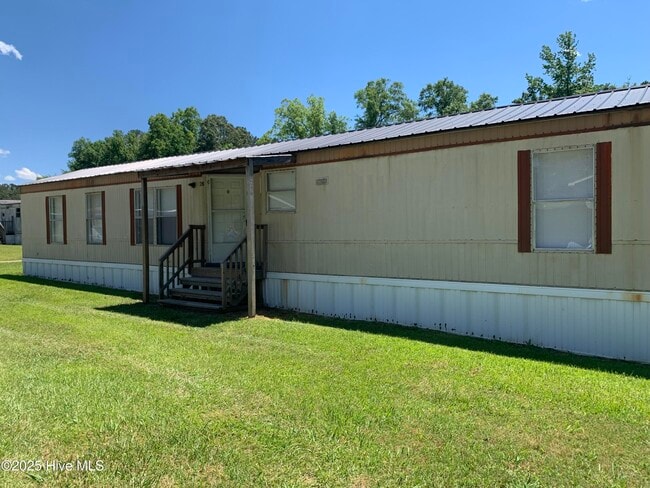 2181 Blue Creek Rd in Jacksonville, NC - Building Photo - Building Photo