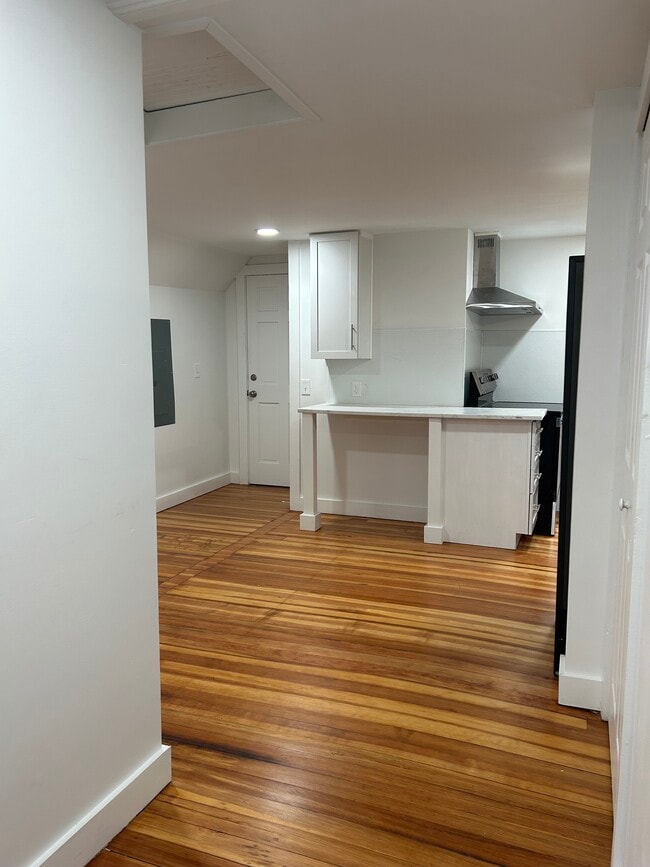 288 Carew St, Unit 3