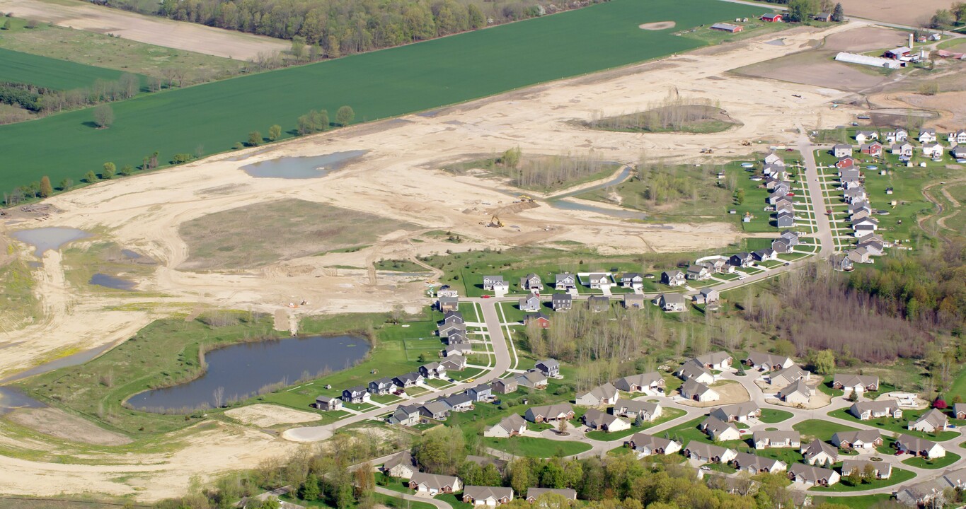 RIVER ROCK PASS in Linden, MI - Building Photo