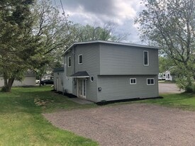 916 Park Ave in Cloquet, MN - Building Photo