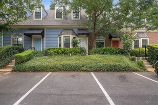 1611 S Gadsden St in Tallahassee, FL - Building Photo