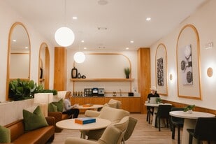 Stacks on Main in Nashville, TN - Building Photo