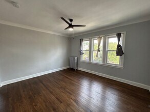 3225 N Linder Ave, Unit 2 in Chicago, IL - Building Photo - Building Photo