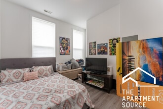 2020 S Throop St, Unit 2E in Chicago, IL - Building Photo - Building Photo