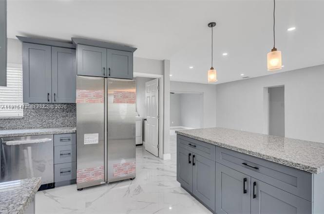 1120 NW 184th Dr in Miami, FL - Building Photo