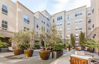 821 Folsom St, Unit 405 in San Francisco, CA - Building Photo - Building Photo