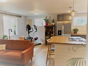 910 Pacific Ave N, Unit 101-A in Long Beach, WA - Building Photo - Building Photo