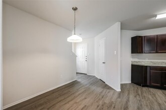 923 Imperial Bend Dr in Houston, TX - Building Photo - Building Photo