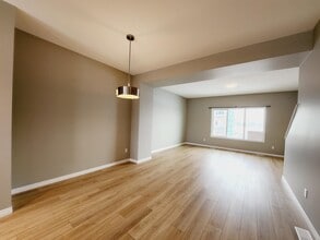 1542-1157 157 St SW in Edmonton, AB - Building Photo - Building Photo