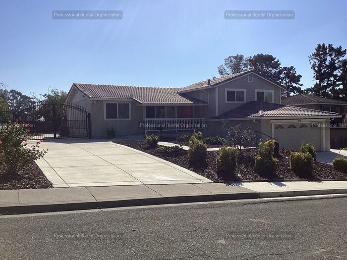 148 Lancaster Way in Vallejo, CA - Building Photo