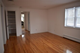 46 Port Ave in Ronkonkoma, NY - Building Photo - Building Photo
